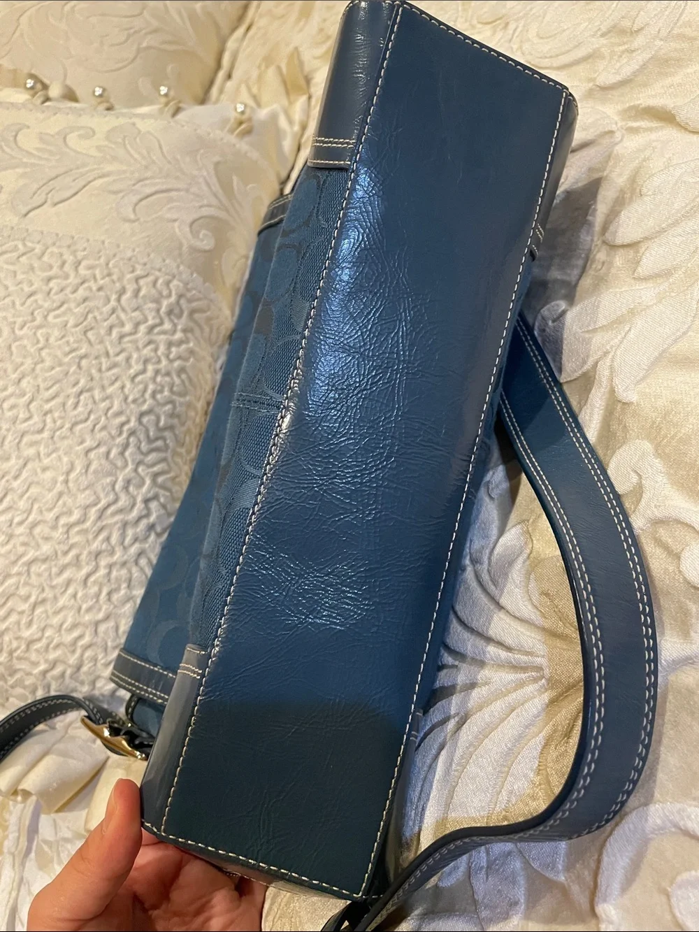 Coach Blue Signature Canvas Turnlock Shoulder Bag with Matching Wallet - Picture 5 of 11